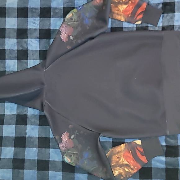 Ripndip. Hoodie. Oversized Medium. Almost neoprene-like material.  Like-new - Picture 16 of 16